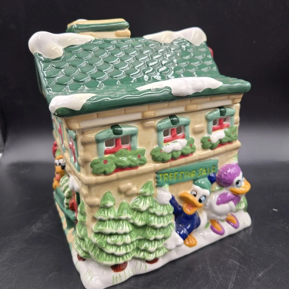 Vtg Disney Welcomes 2000 Mickey &‎ Friends Cookie Jar or Votive Light House Y2k